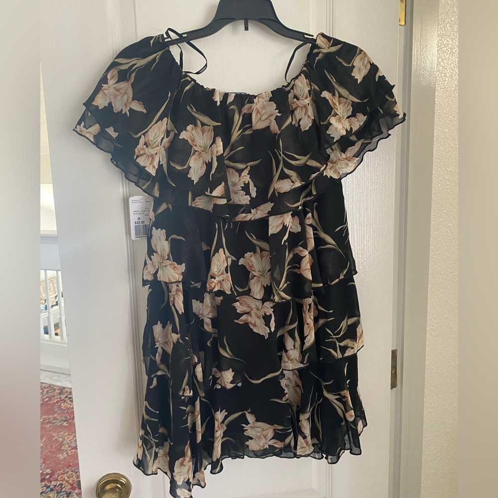 ✨forever 21 dress ruffles✨size M (NWT) - Picture 5 of 6